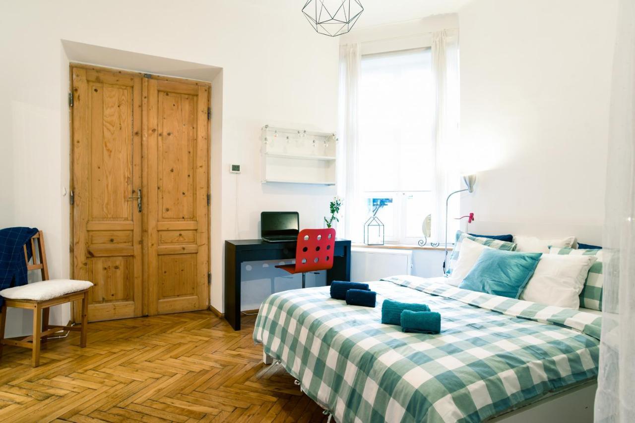 Large And Cozy Apartment 60 M2, Cracow Old Town Cracovia Esterno foto