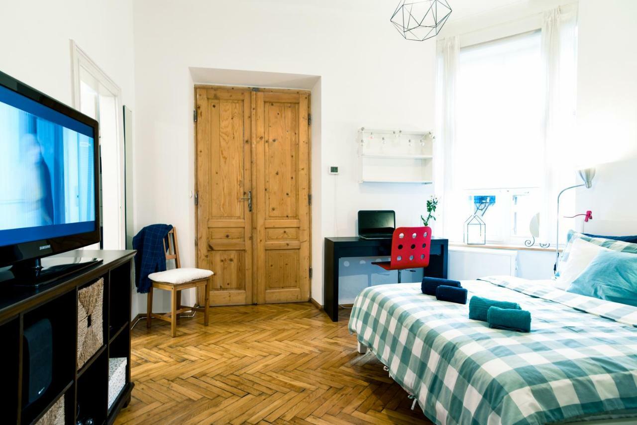 Large And Cozy Apartment 60 M2, Cracow Old Town Cracovia Esterno foto